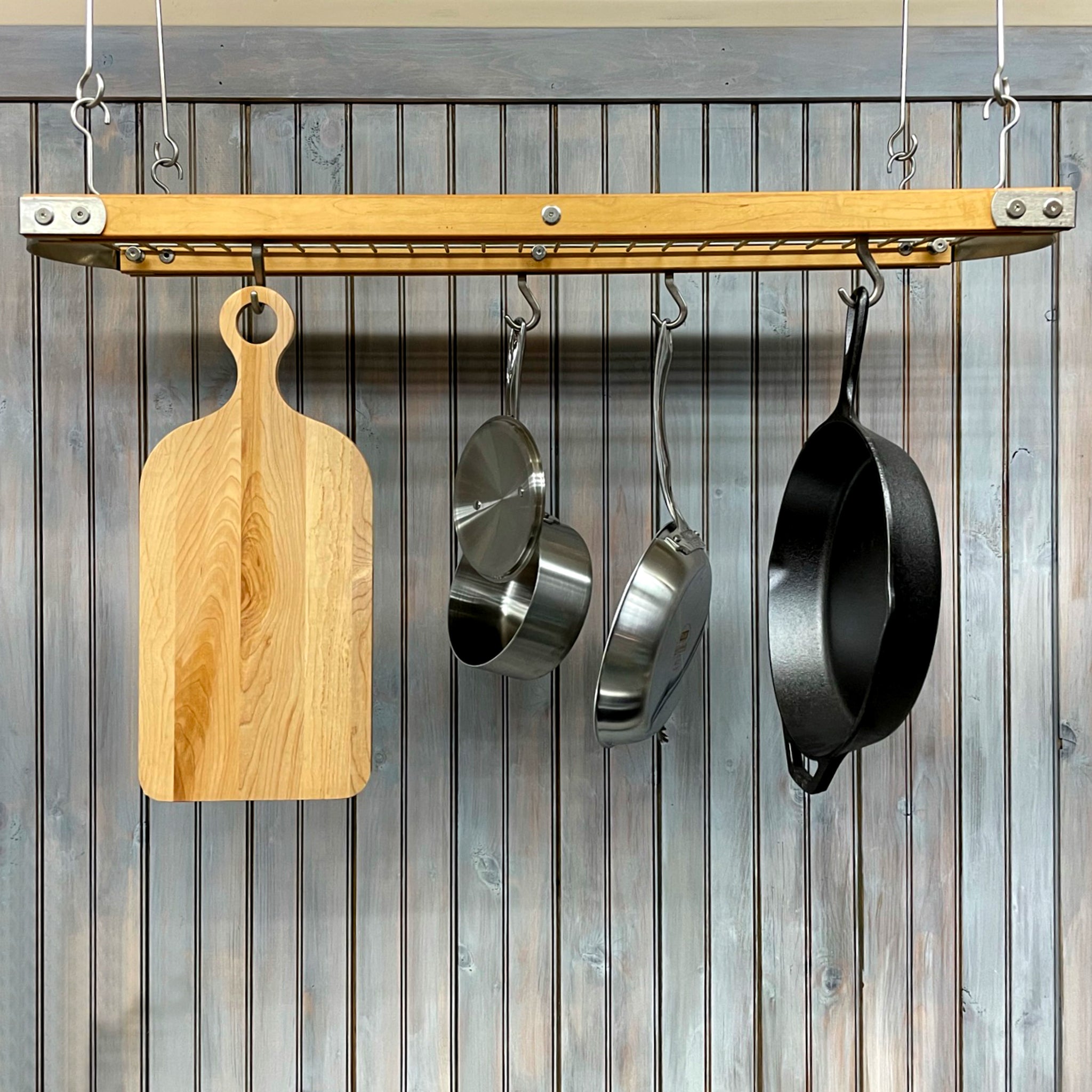 Wall mounted pan online hanger